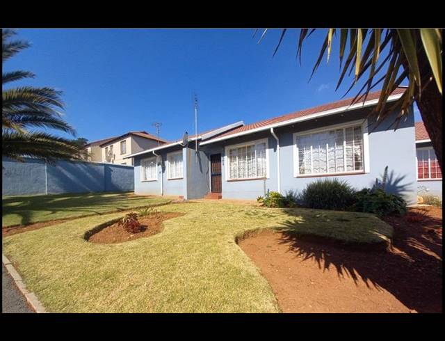 0 BEDROOM TOWNHOUSE FOR SALE IN ROODEPOORT WEST